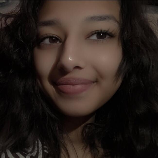 Babysitter in Birmingham: Maya