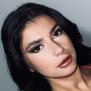 Babysitter em Gaula: Mariana