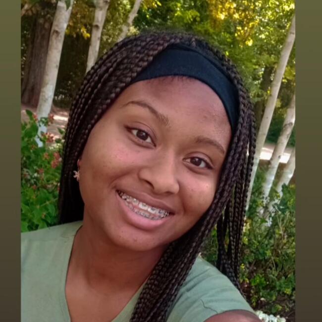 Babysitter em Marinha Grande: Adelina