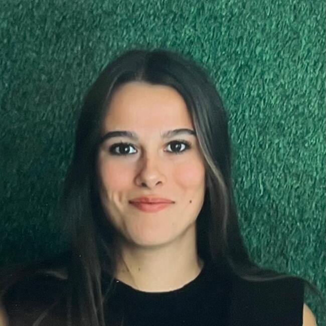 Babysitter in Montélimar: Jade