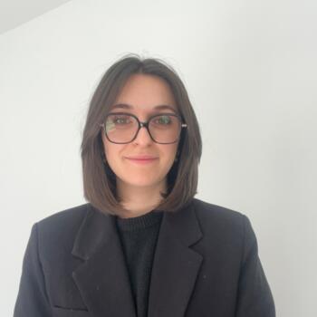 Babysitter in Courthézon: Carla