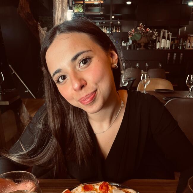 Babysitter in Vila Nova de Gaia: Bia