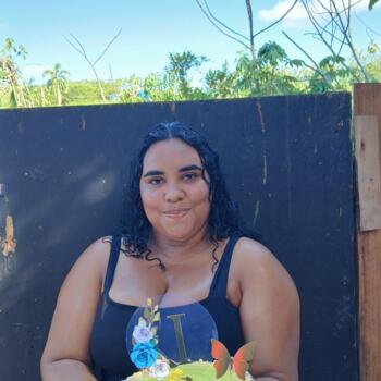 Babysitter in Linhares: Iara