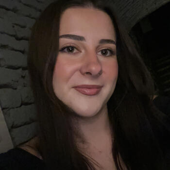 Babysitter Oradea: Anett