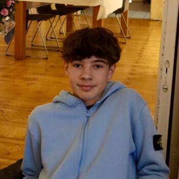 Babysitter in Woluwe-Saint-Pierre - Sint-Pieters-Woluwe: Valentin