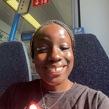 Babysitter in Luton: Adeola