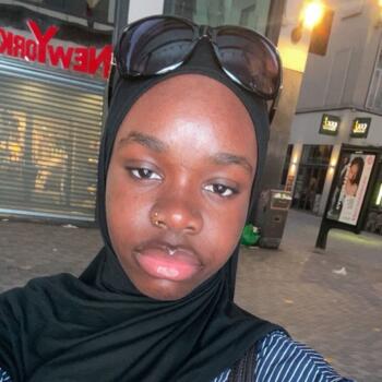 Babysitter in Schaarbeek: Zeynab