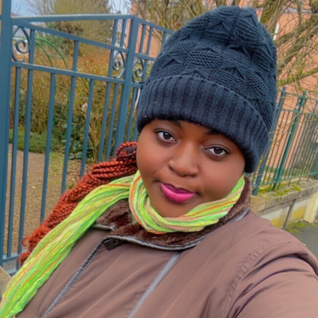 Babysitter in Vesoul: Axelle