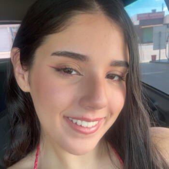 Babysitter in Resende: Guynever