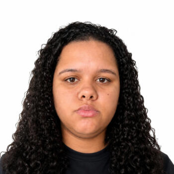 Babá Niterói: Lívia