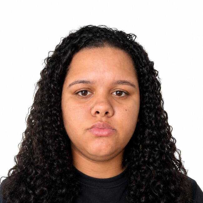 Babá em Niterói: Lívia