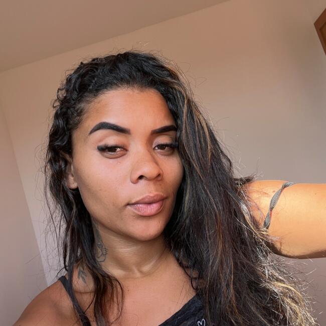 Babysitter in Camaçari: Narni