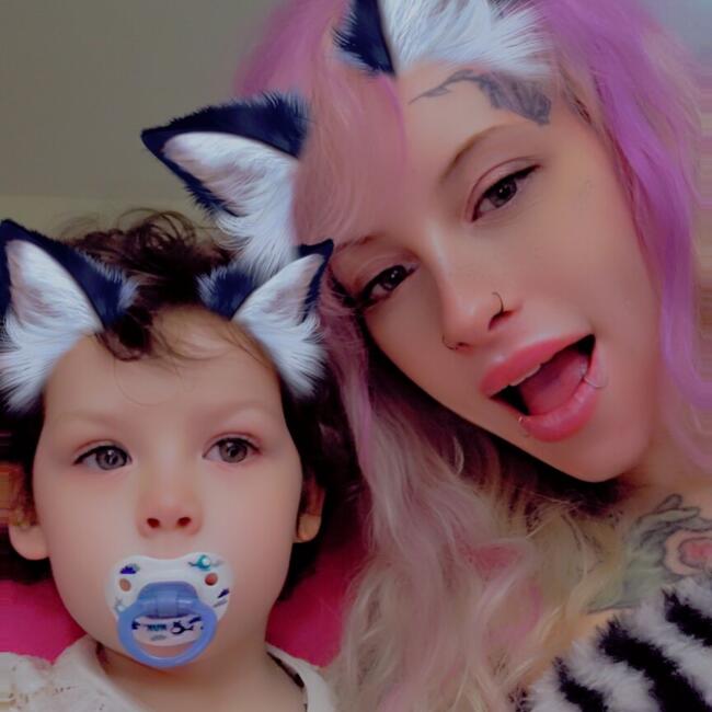 Baby-sitter in Kingston: Taylor