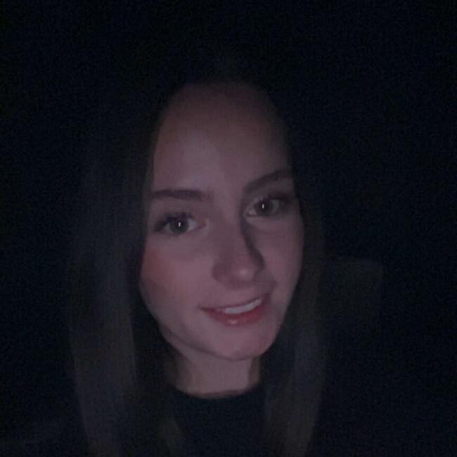 Babysitter in Romorantin: Eleana