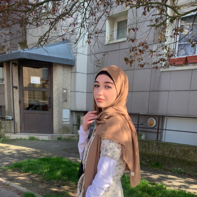 Babysitter in Rouen: Mariam