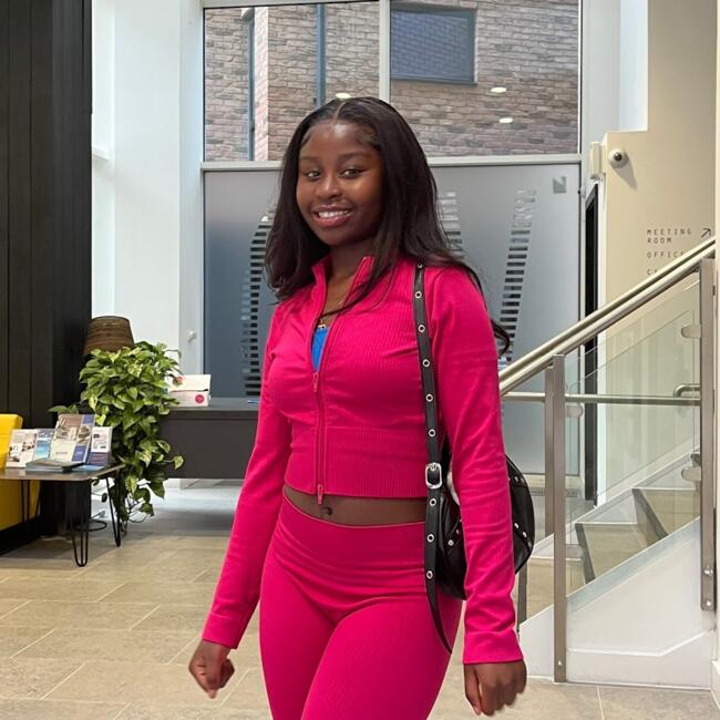 Babysitter in Dundalk: Faith