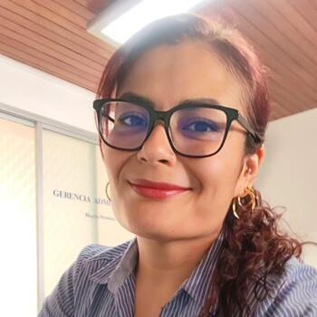 Niñera San José: Hazel