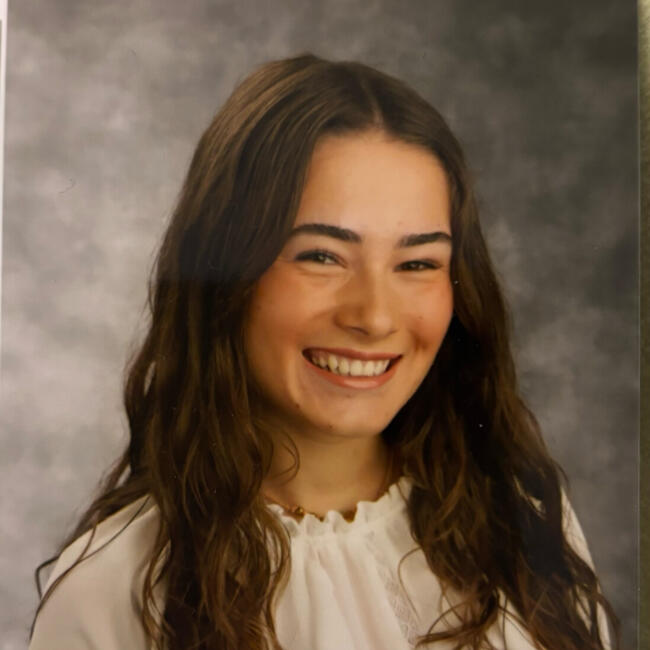 Babysitter in Gond-Pontouvre: Capucine