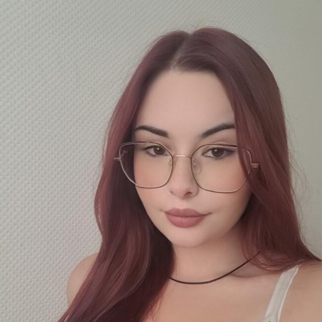 Babysitter in Le Havre: Chloe