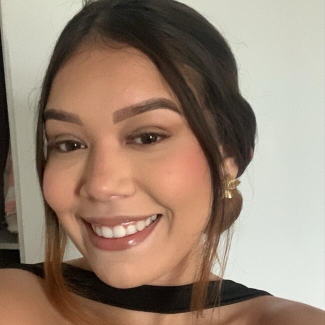 Babá em Nilópolis: Larissa