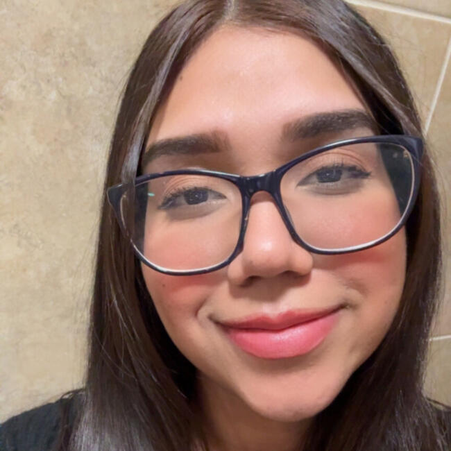Babysitter in Dublin: Elba Esmeralda