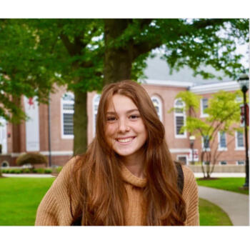 Babysitter in Newark (Delaware): Jillian