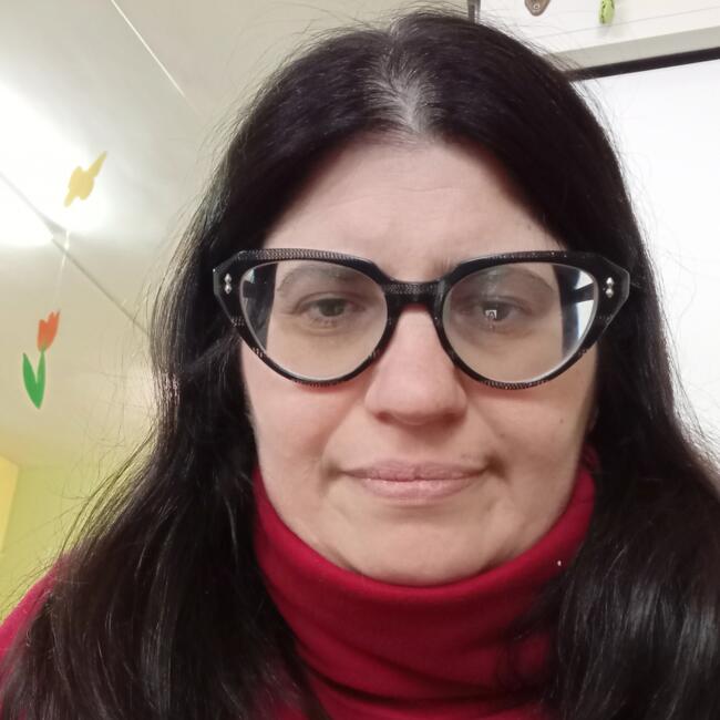 Babysitter in Campi Salentina: Lucia