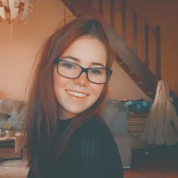 Babysitter in Zwijndrecht: Dina