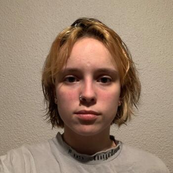 Baby-sitter à Léognan: Alexane
