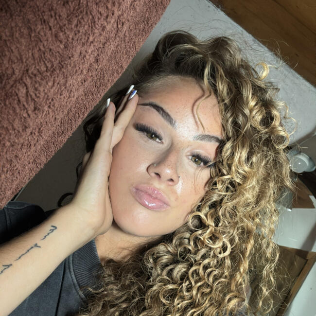 Babysitter em Belas: Diana