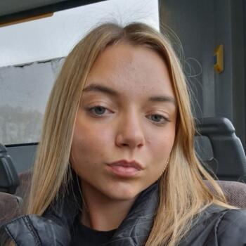 Babysitter in Merelbeke: Anais