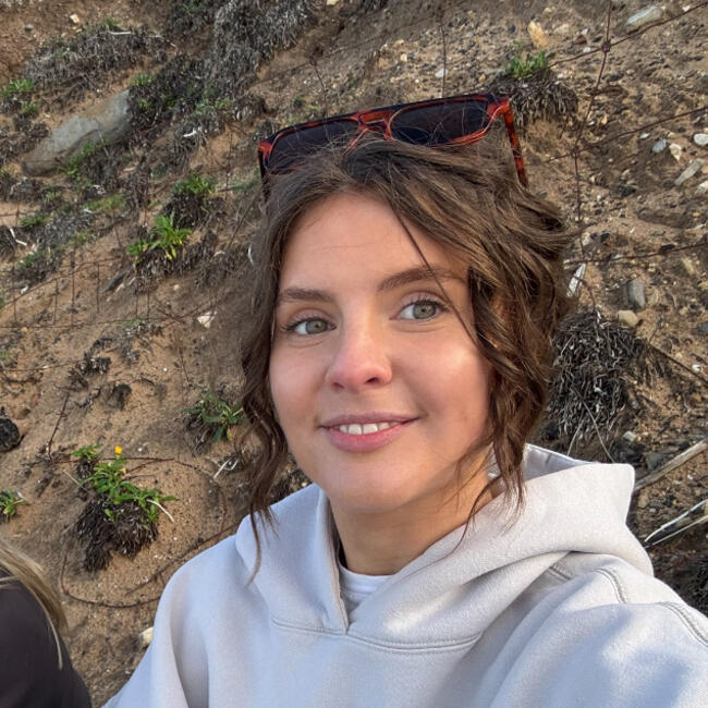 Babysitter in Adelaide: Reese