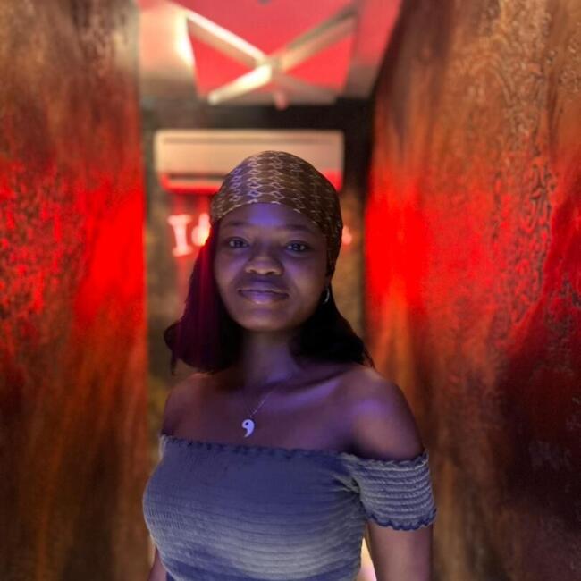 Babysitter in Ikorodu: Gift