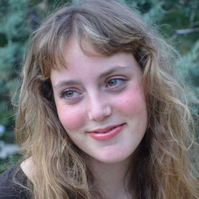 Baby-sitter in Berne: Eloïne