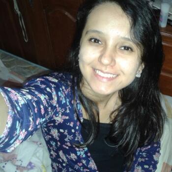 Babá em Rio Branco: Michelle