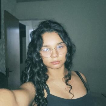 Babysitter in Rio Claro: Emily