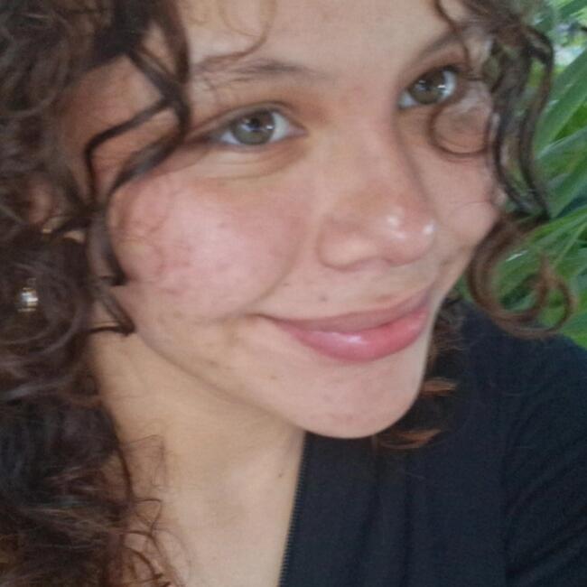 Babá em Camboriú: Luiza