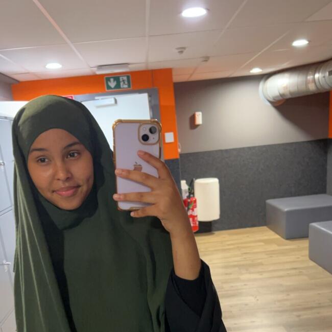 Babysitter in Borgerhout: Sabirin