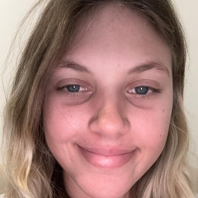 Babysitter in Bazus: Anna