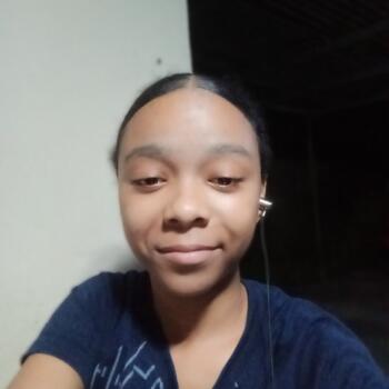 Babysitter in Panama City: Ilvana