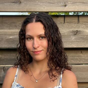 Babysitter in Troyes: Lou