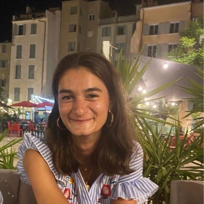 Babysitter in London: Eloïse