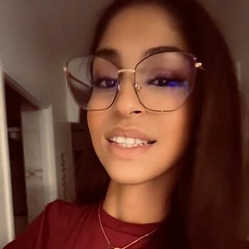 Babysitter in Stains: Manelle