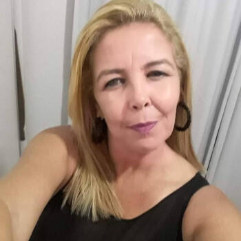 Babá em Armação de Búzios: Elaine