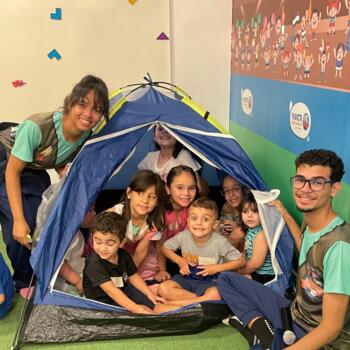 Babysitter Goiânia: Kallyne