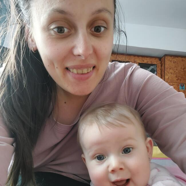 Babysitter στην περιοχή Οράντεα: Madalina
