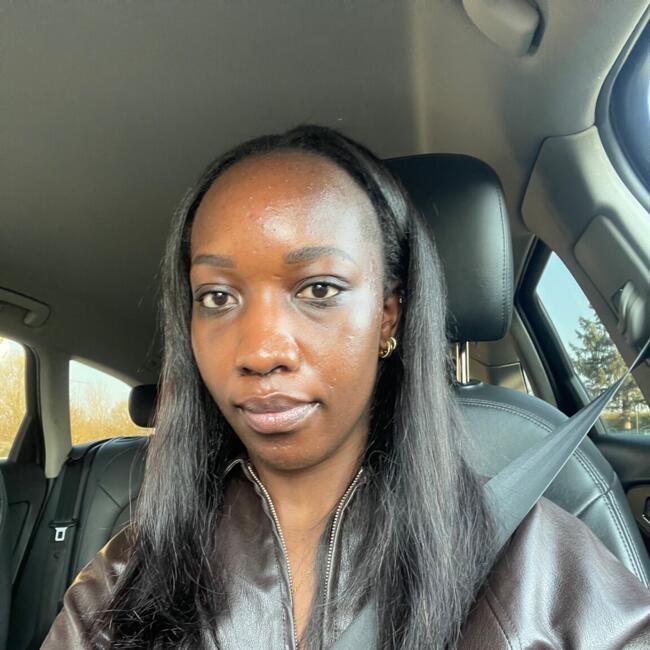 Babysitter in Tuntange: Zawadi