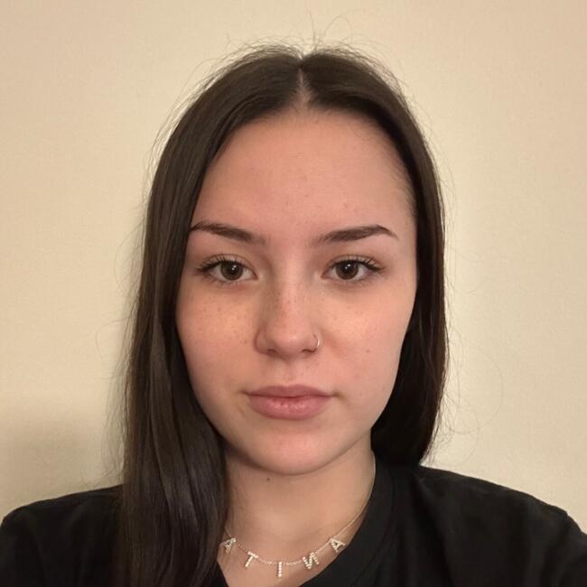 Babysitter in Boussens: Anita