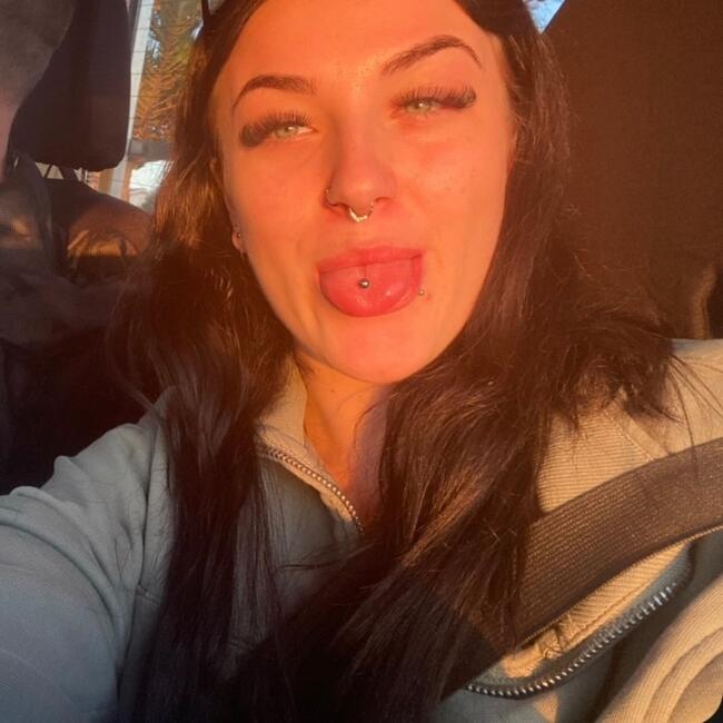 Babysitter in Adelaide: Kiera