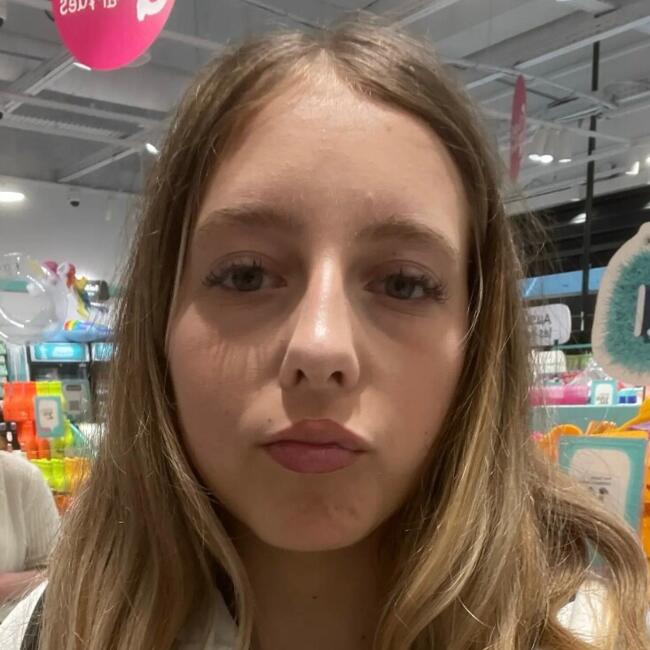 Babysitter in Cambrai: Clotilde